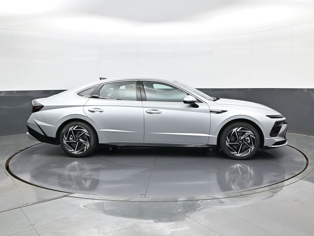 New 2026 Hyundai Sonata SEL Sport Sedan