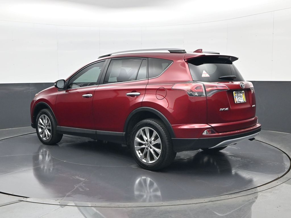 2018 Toyota RAV4 Limited - Photo 8
