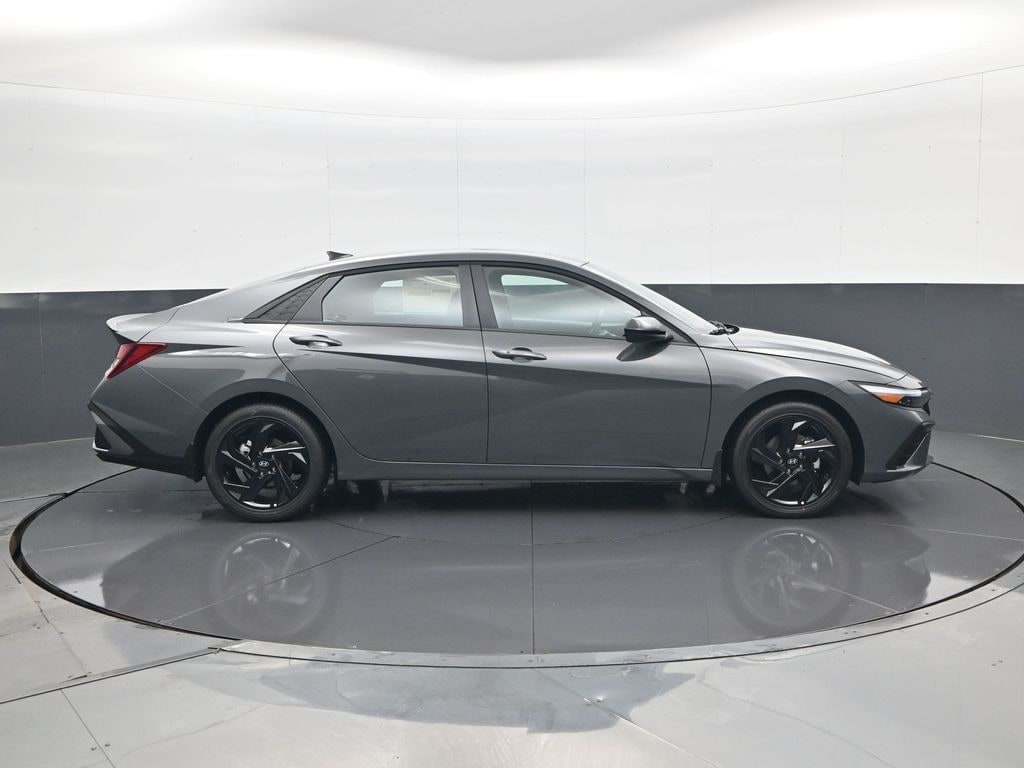 New 2026 Hyundai Elantra SEL Sport Plus Sedan