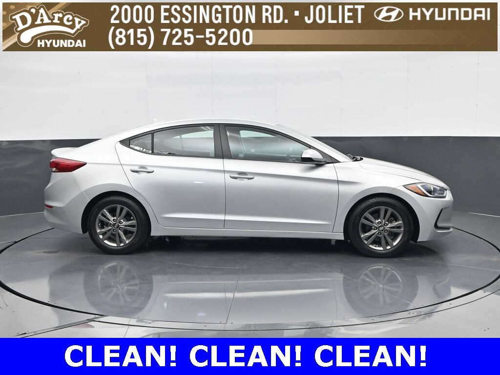 2018 Hyundai Elantra SEL photo 4