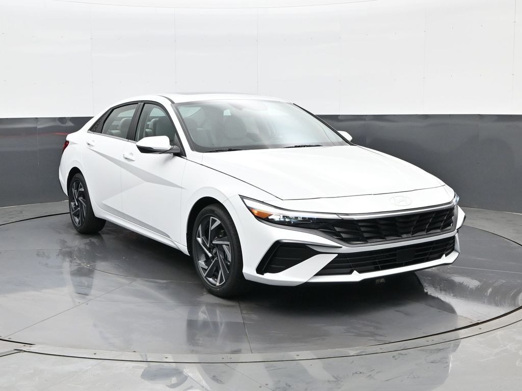 New 2026 Hyundai Elantra Limited Sedan