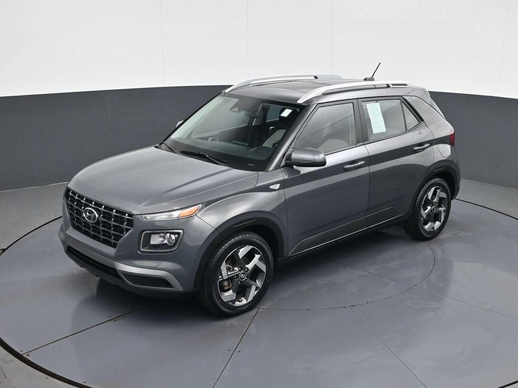 2024 Hyundai Venue SEL - Photo 13