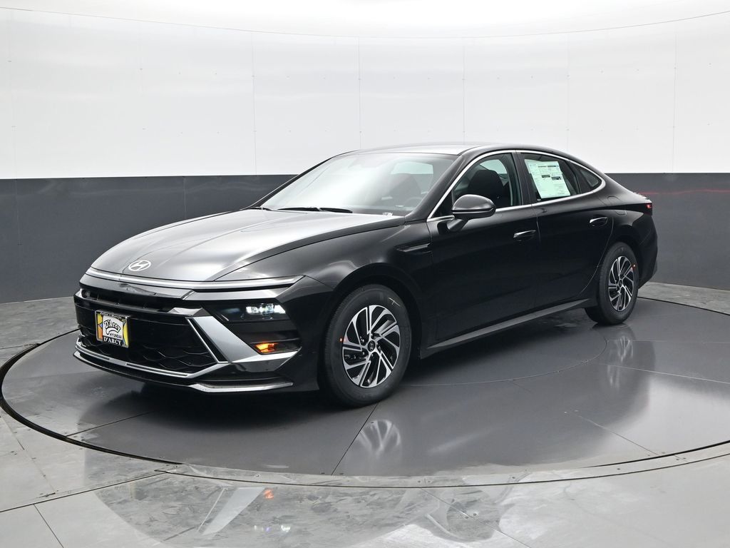 2026 Hyundai Sonata Hybrid Sedan 