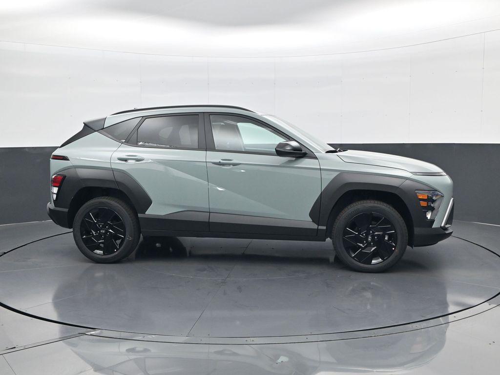2026 Hyundai Kona SEL photo 4