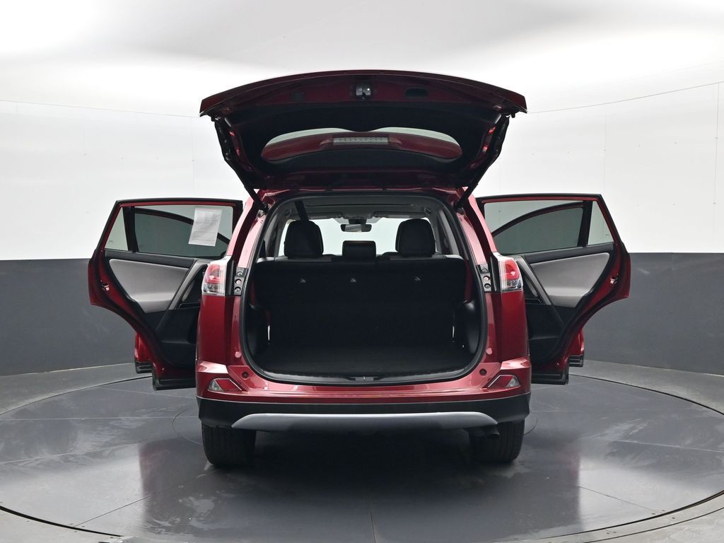 2018 Toyota RAV4 Limited - Photo 33