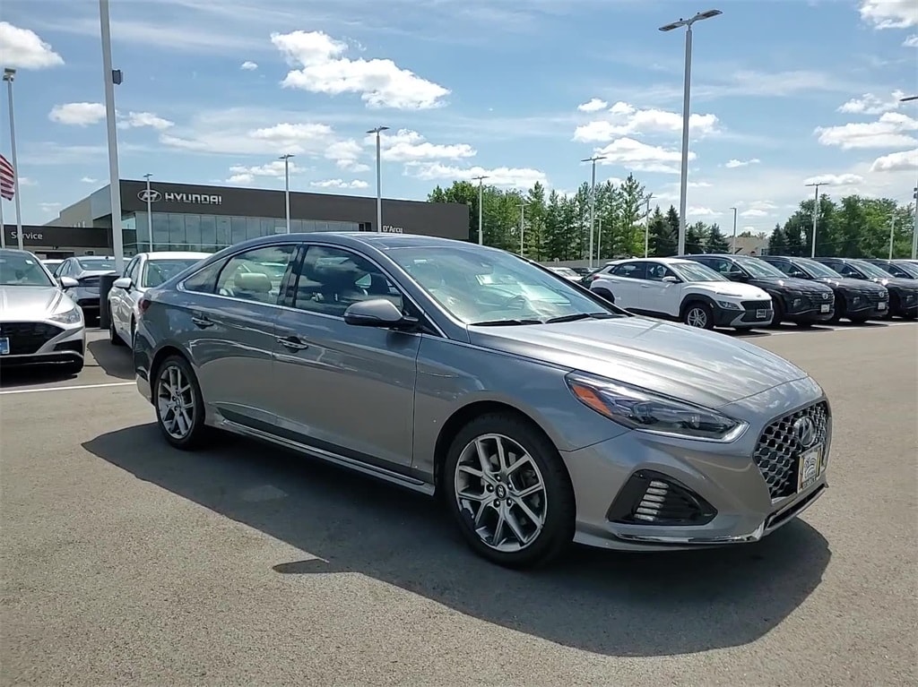 Certified 2019 Hyundai Sonata Limited with VIN 5NPE34AB7KH761442 for sale in Joliet, IL