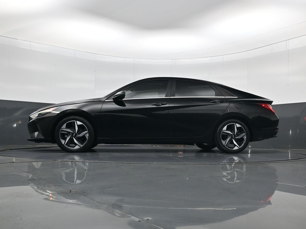 2023 Hyundai Elantra Limited - Photo 30