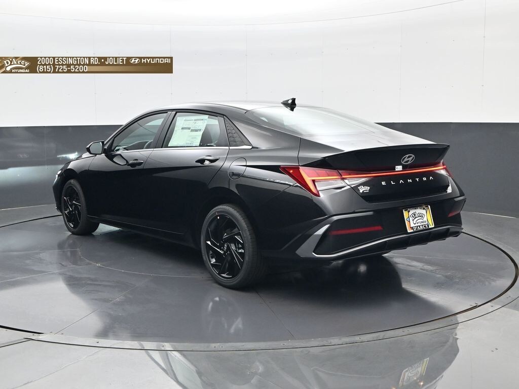 New 2026 Hyundai Elantra SEL Sport Premium Sedan