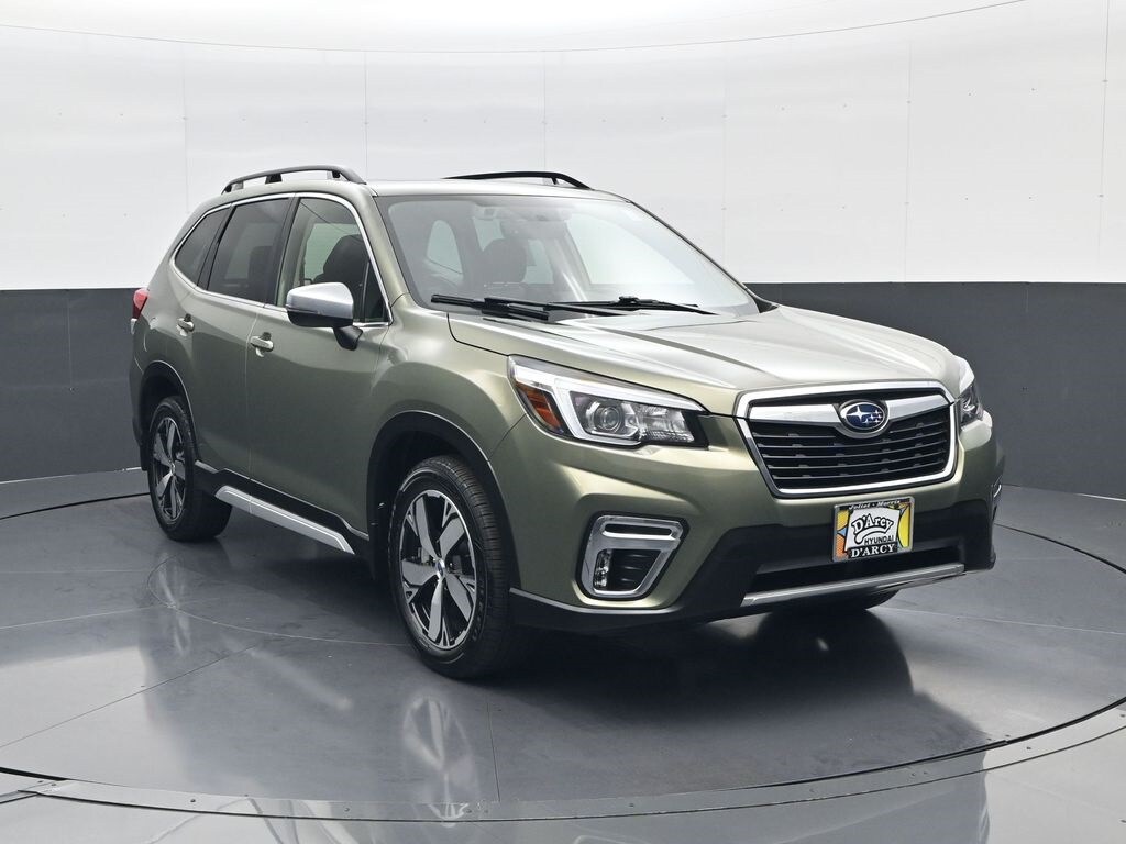 2020 Subaru Forester Touring photo 2