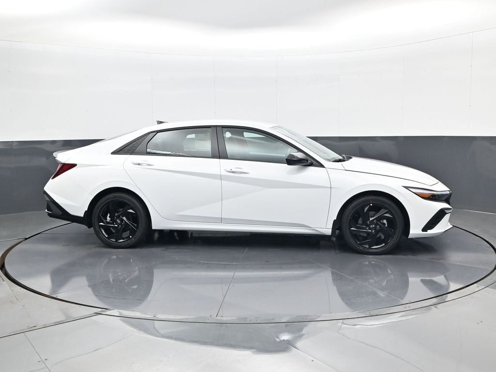 New 2026 Hyundai Elantra SEL Sport Sedan