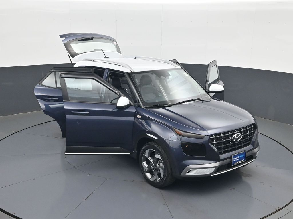 2024 Hyundai Venue Limited - Photo 30