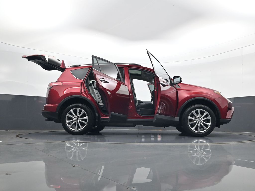 2018 Toyota RAV4 Limited - Photo 34