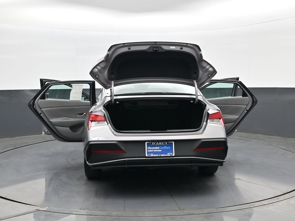 2024 Hyundai Elantra SEL - Photo 32