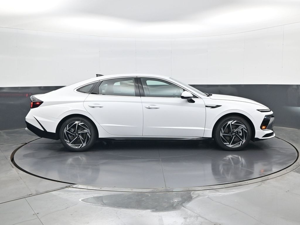 New 2026 Hyundai Sonata SEL Sport Sedan