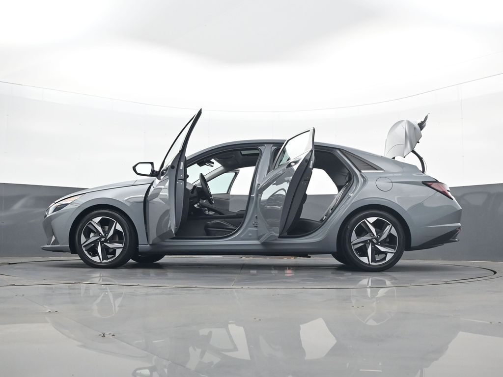 2021 Hyundai Elantra Limited - Photo 35