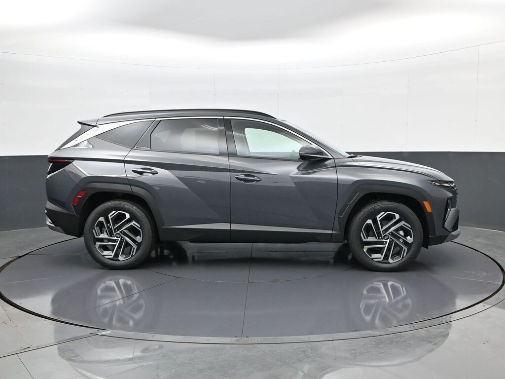 New 2026 Hyundai Tucson Hybrid Limited SUV