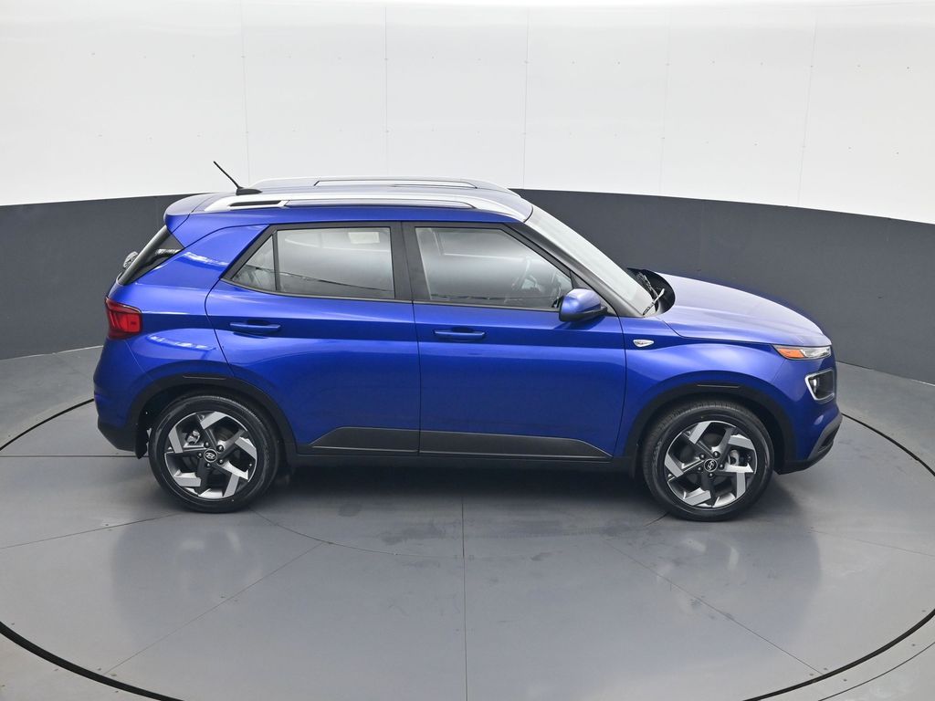 2023 Hyundai Venue Limited - Photo 16