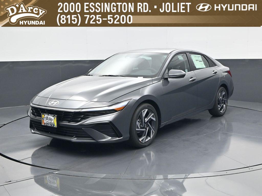 2025 Hyundai Elantra Limited's photo