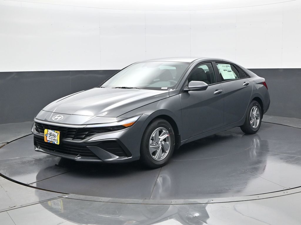 2026 Hyundai Elantra 2.0 SE IVT's photo