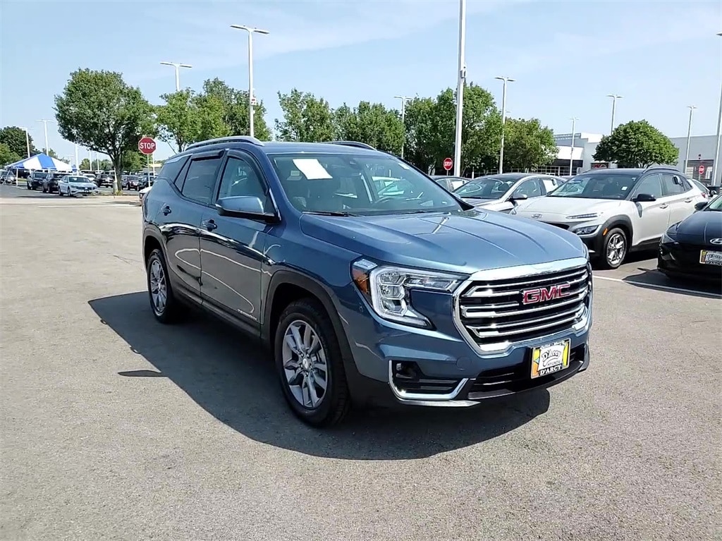 Used 2024 GMC Terrain SLT with VIN 3GKALVEG3RL280175 for sale in Joliet, IL