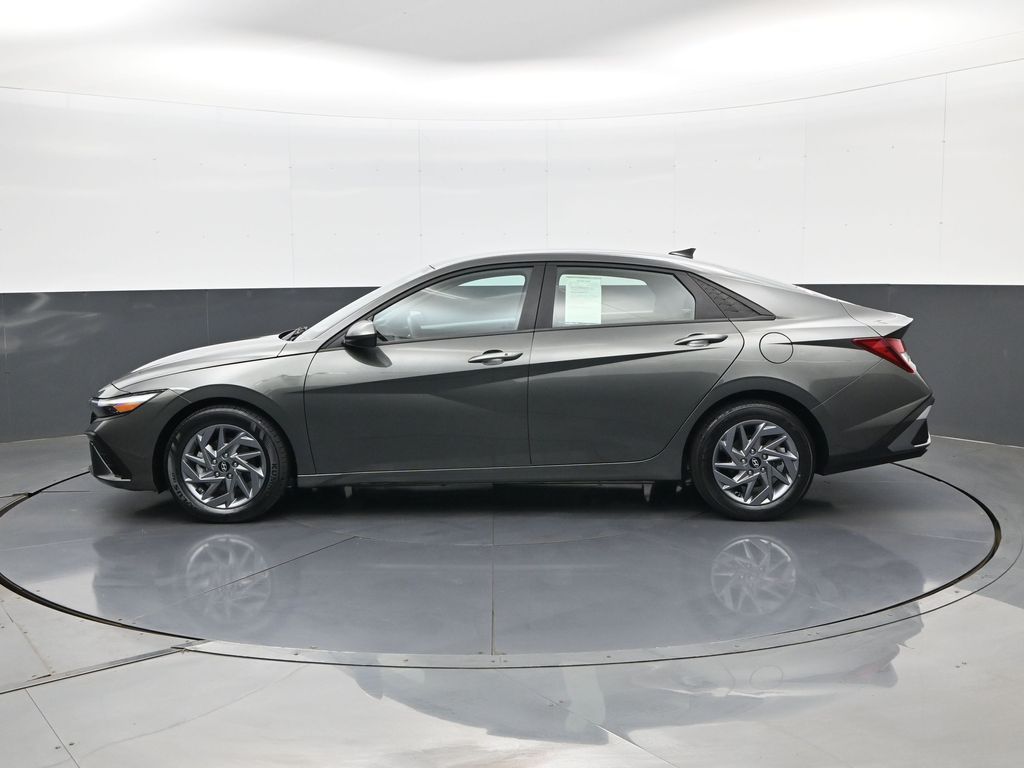 2024 Hyundai Elantra SEL - Photo 8