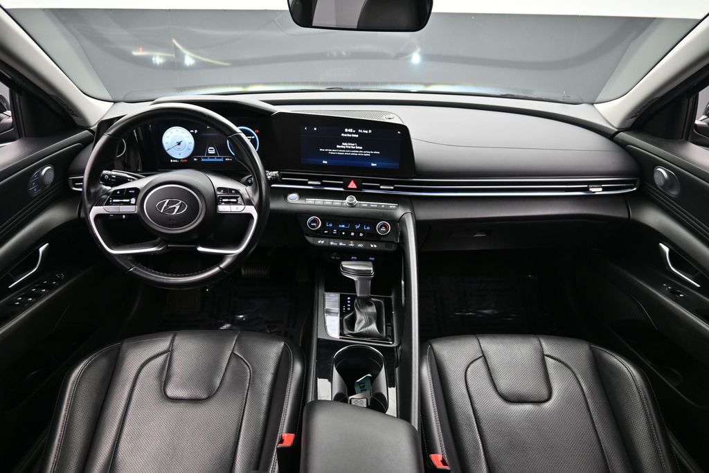 2023 Hyundai Elantra Limited - Photo 13