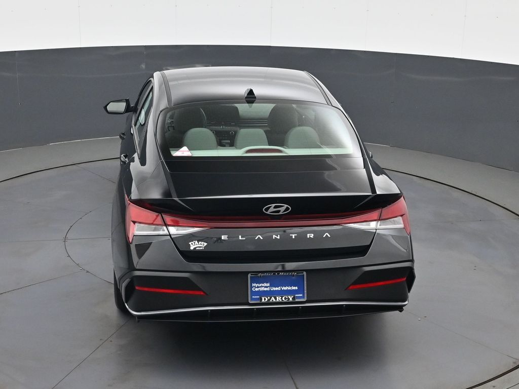 2024 Hyundai Elantra SEL - Photo 18