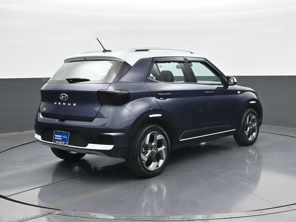 2024 Hyundai Venue Limited - Photo 6