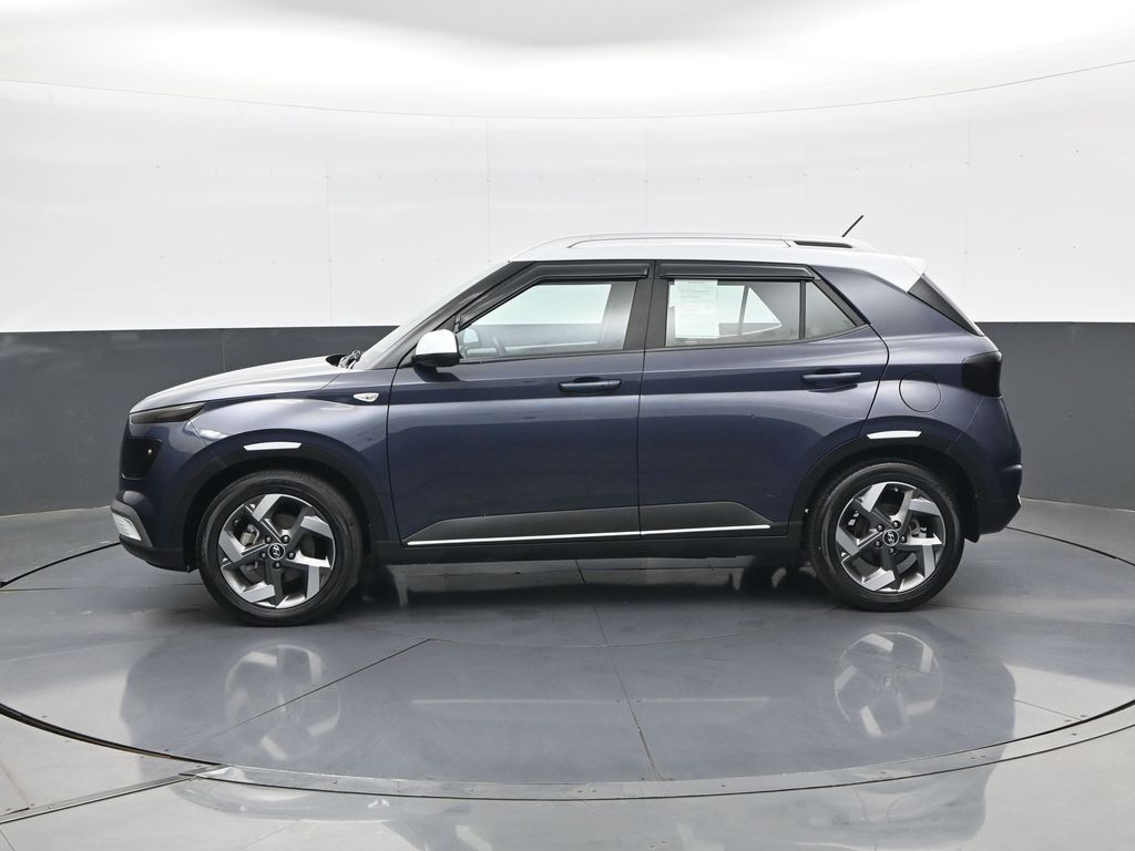2024 Hyundai Venue Limited - Photo 9