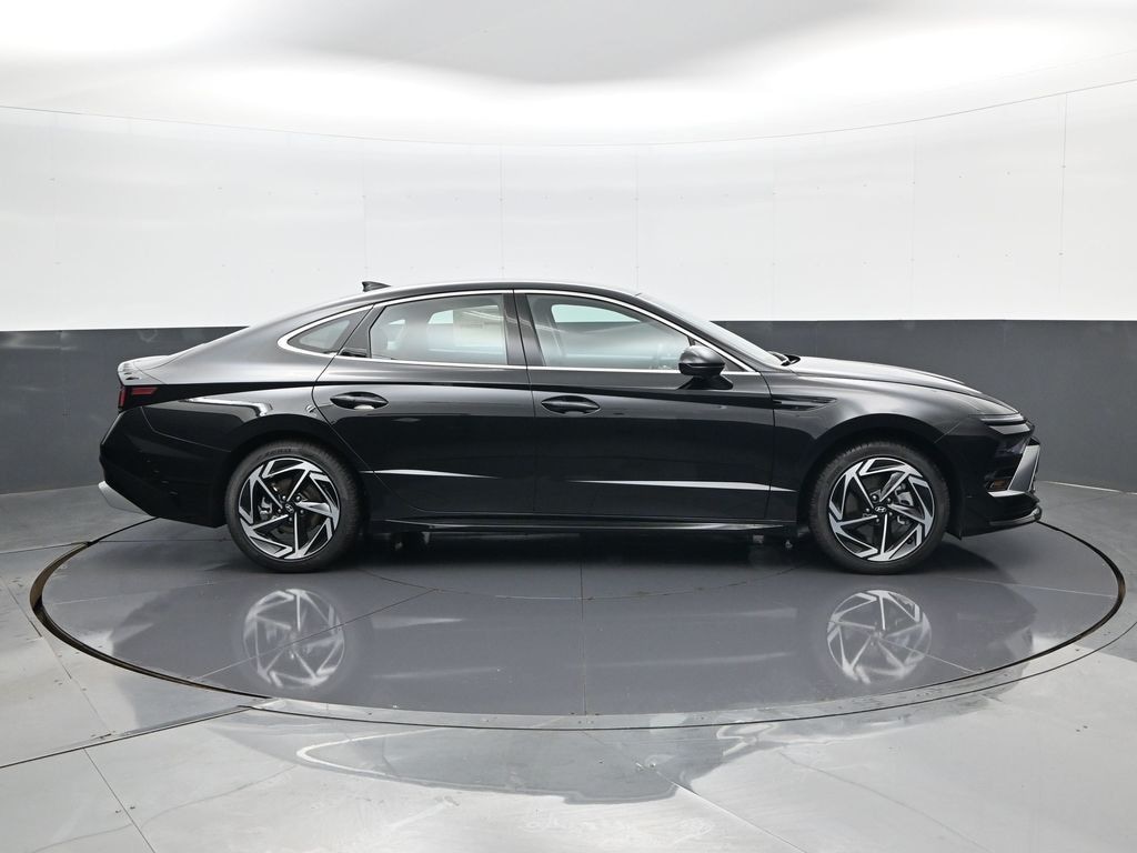 New 2026 Hyundai Sonata SEL Sport Sedan