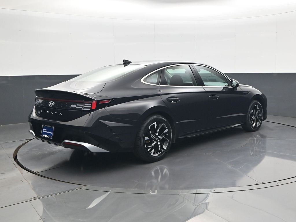 2025 Hyundai Sonata SEL - Photo 6