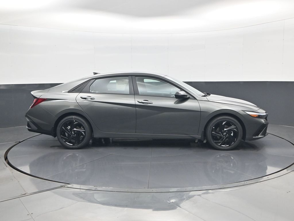 New 2026 Hyundai Elantra SEL Sport Sedan