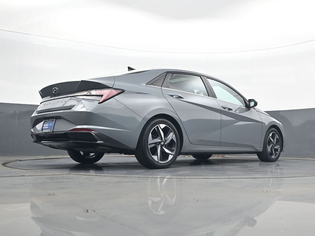 2021 Hyundai Elantra Limited - Photo 26