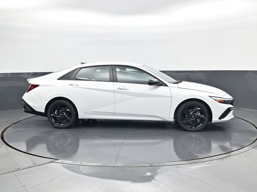 New 2026 Hyundai Elantra SEL Sport Sedan