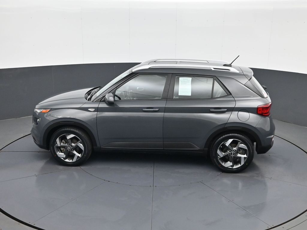 2024 Hyundai Venue SEL - Photo 20