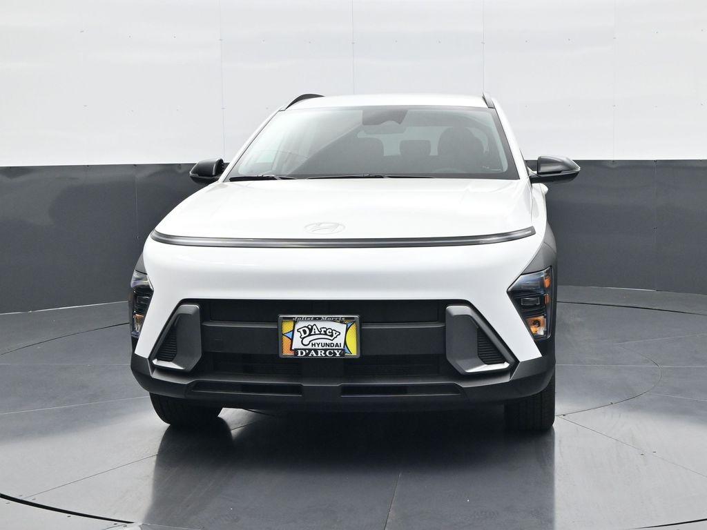 2026 Hyundai Kona SEL photo 2