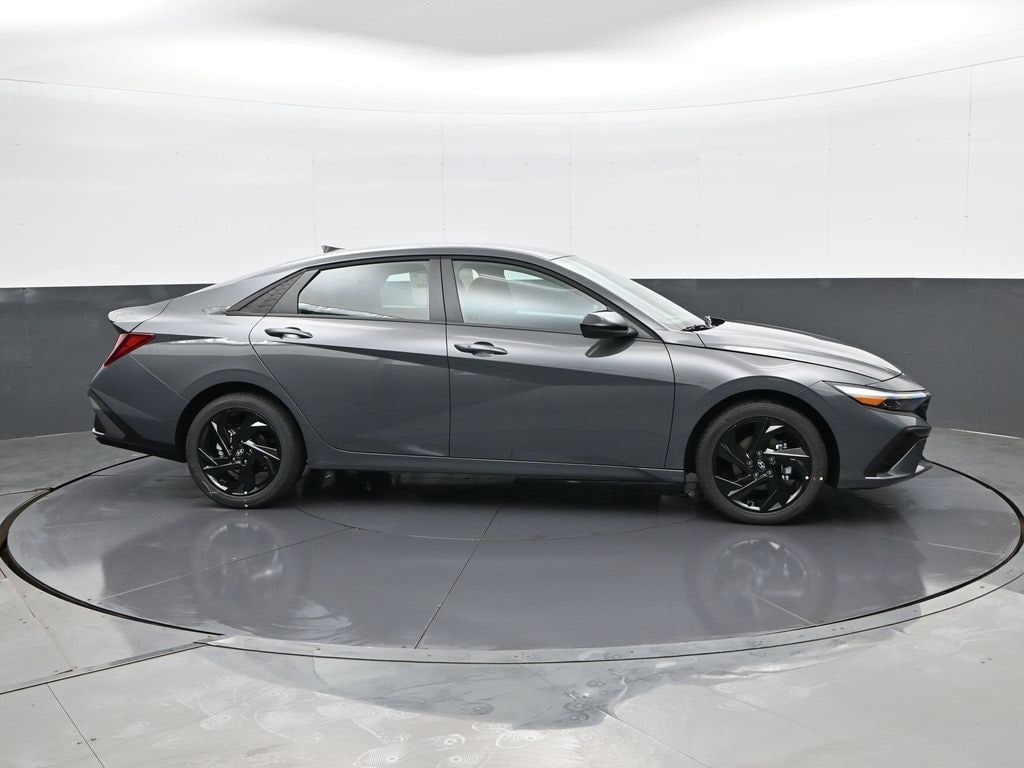 New 2026 Hyundai Elantra SEL Sport Sedan