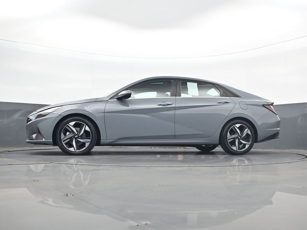 2021 Hyundai Elantra Limited - Photo 29