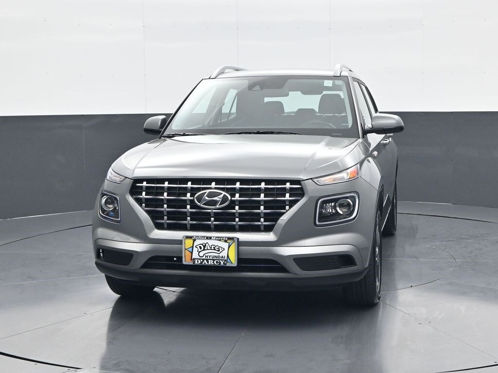 2021 Hyundai Venue SEL Denim photo 2