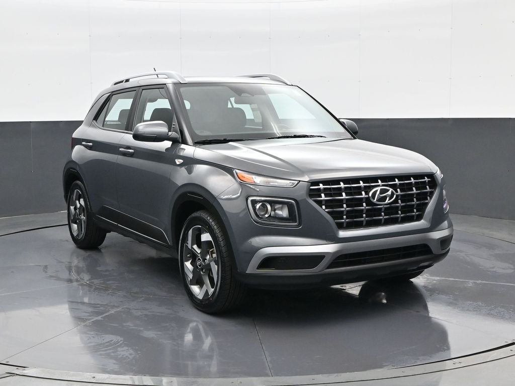 2024 Hyundai Venue SEL - Photo 3