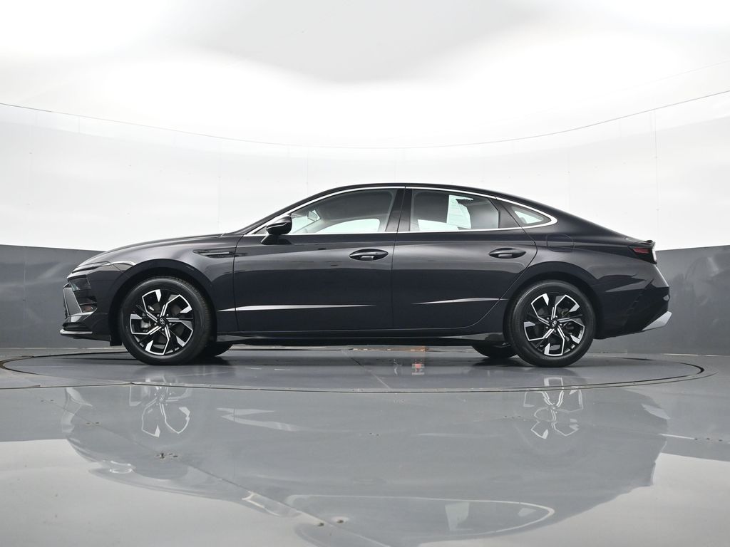 2025 Hyundai Sonata SEL - Photo 29