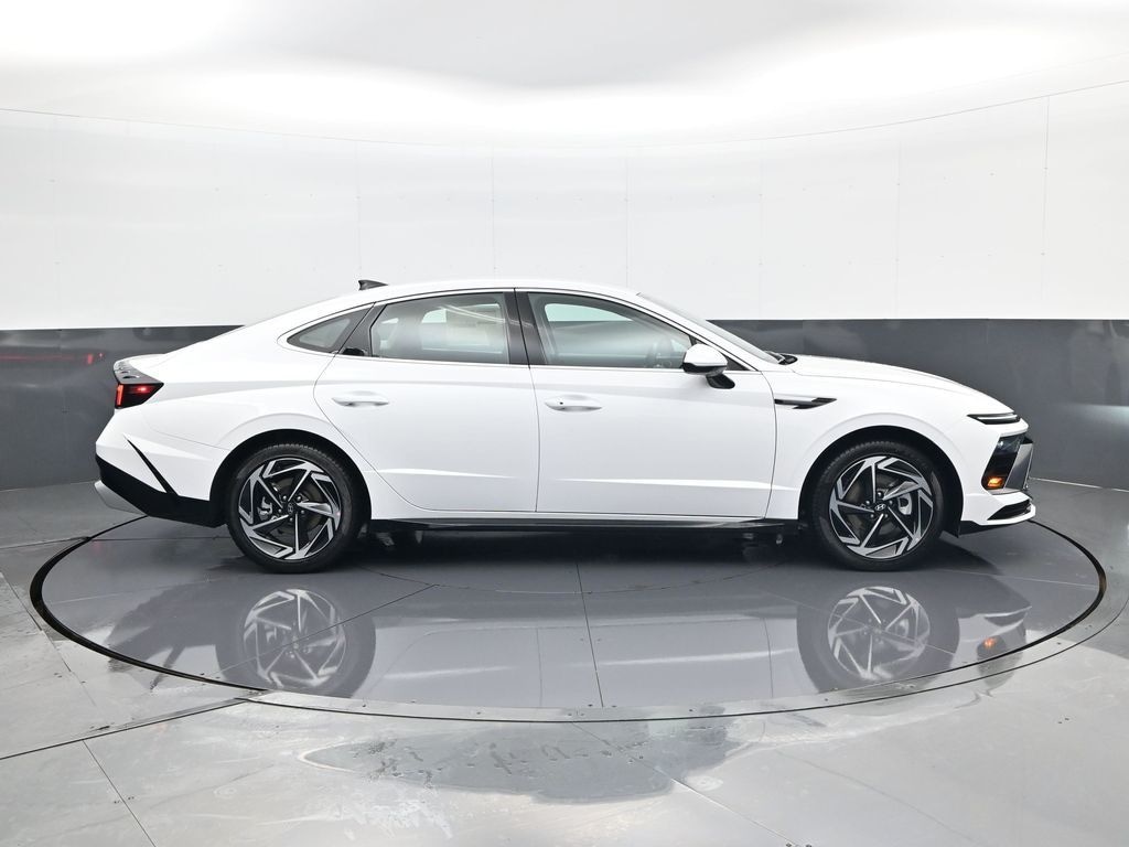 New 2026 Hyundai Sonata SEL Sport Sedan