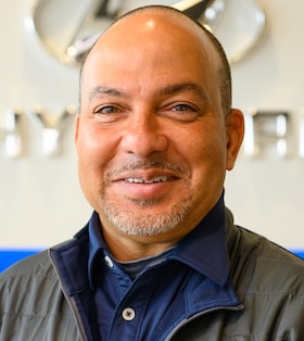 Staff member Jason Schook from ID_17fdcadf1cb5