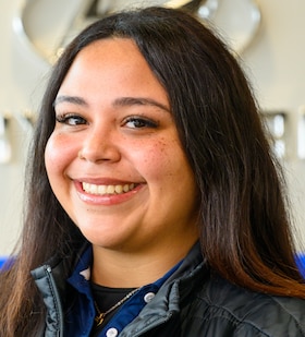 Staff member Karla Rivera from ID_17fdcadf1cb5