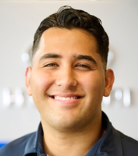 Staff member Ruben Contreras from ID_17fdcadf1cb5