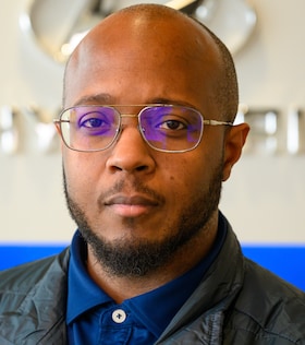 Staff member Warren Dixon from ID_7cda072bb22c