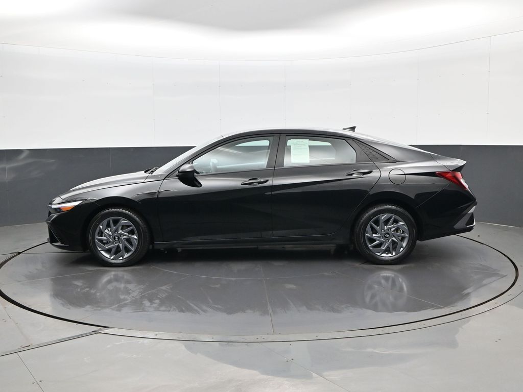 2024 Hyundai Elantra SEL - Photo 8