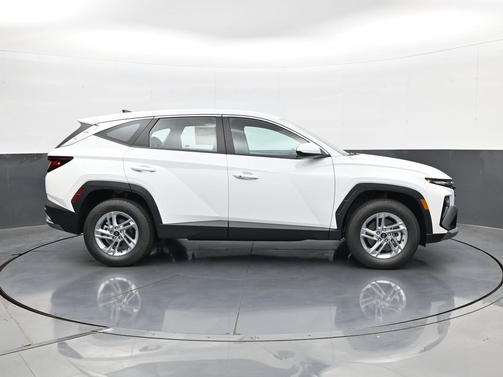 New 2026 Hyundai Tucson SE SUV