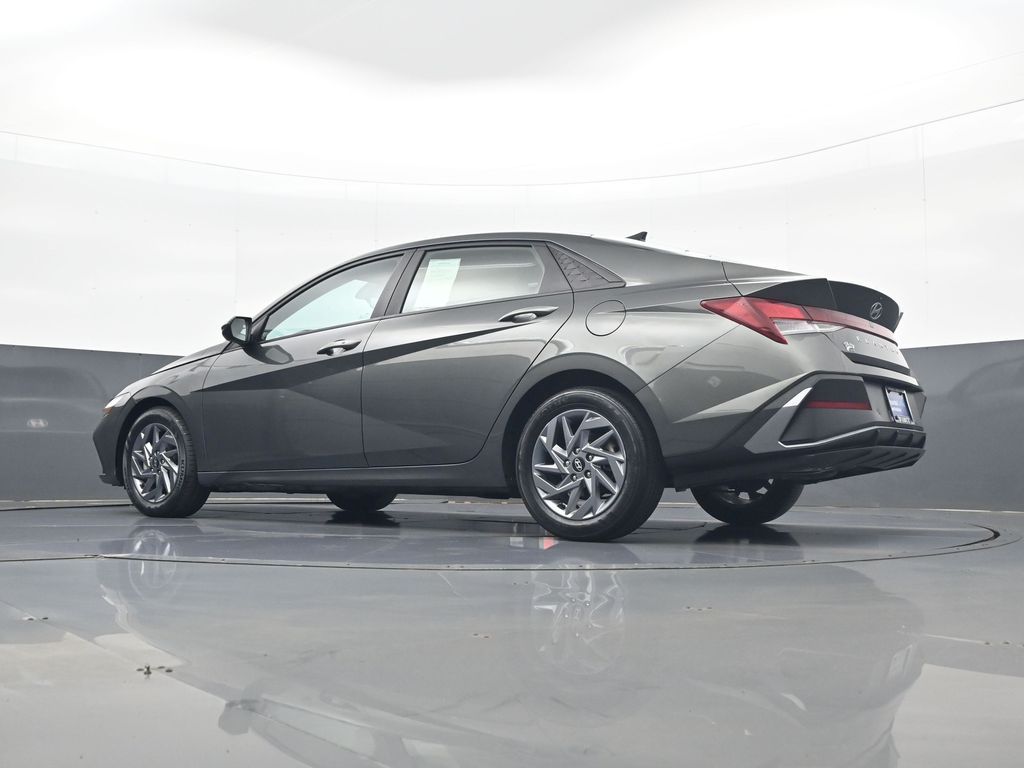 2024 Hyundai Elantra SEL - Photo 27
