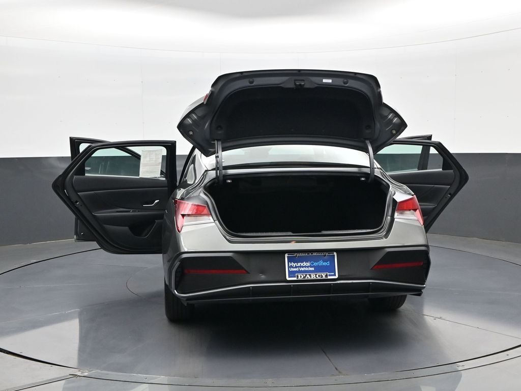 2024 Hyundai Elantra SEL - Photo 32